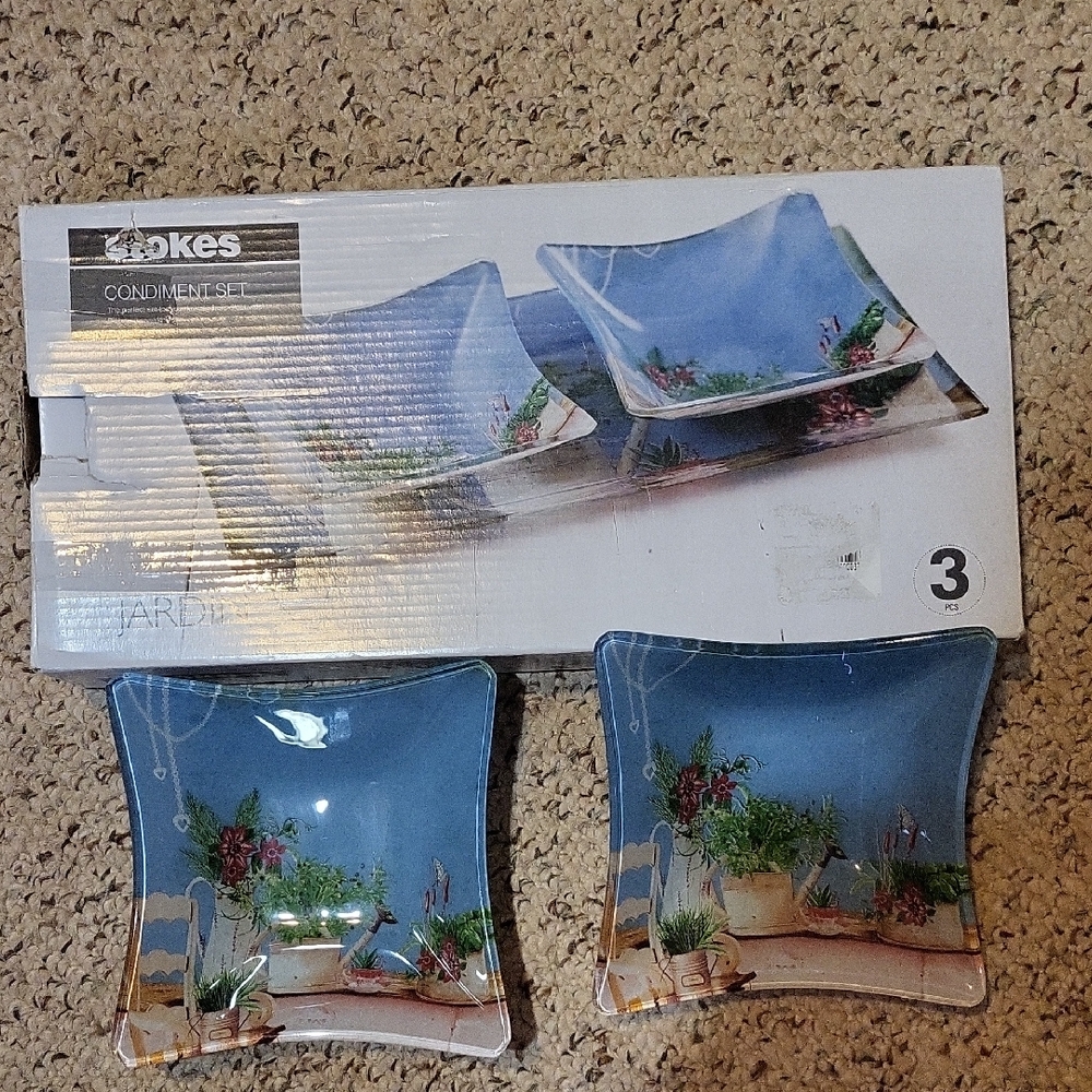 Stokes Blue Condiment Set